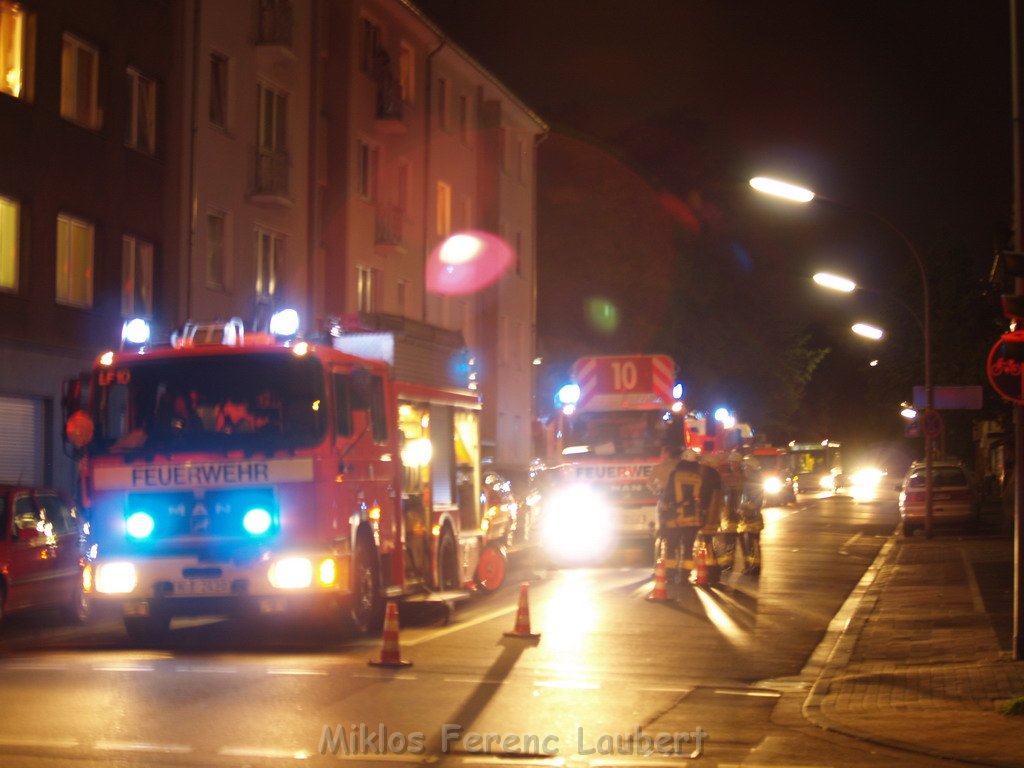 Brand Zimmer Koeln  Grembergerstr  03.JPG